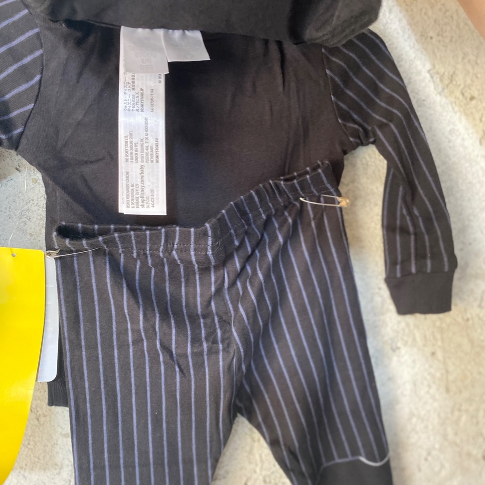 Disney Star Wars Darth Vadar Pajama Set Baby Black w/Cape PJ Pals Sz 9-12 months - Picture 5 of 7
